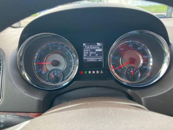 CHRYSLER TOWN AND COUNTRY 2013 2C4RC1CG8DR614450 image